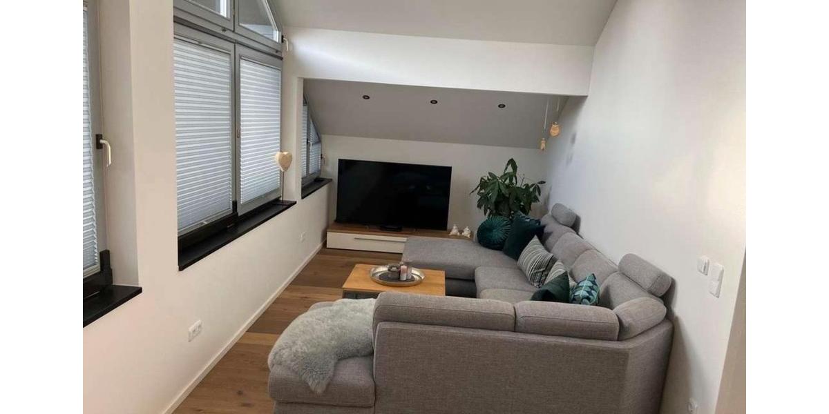 Dachgeschoßwohnung Ruderting - 4 Zimmer, 120 m&sup2;, 950&euro; | Angebot:25935688