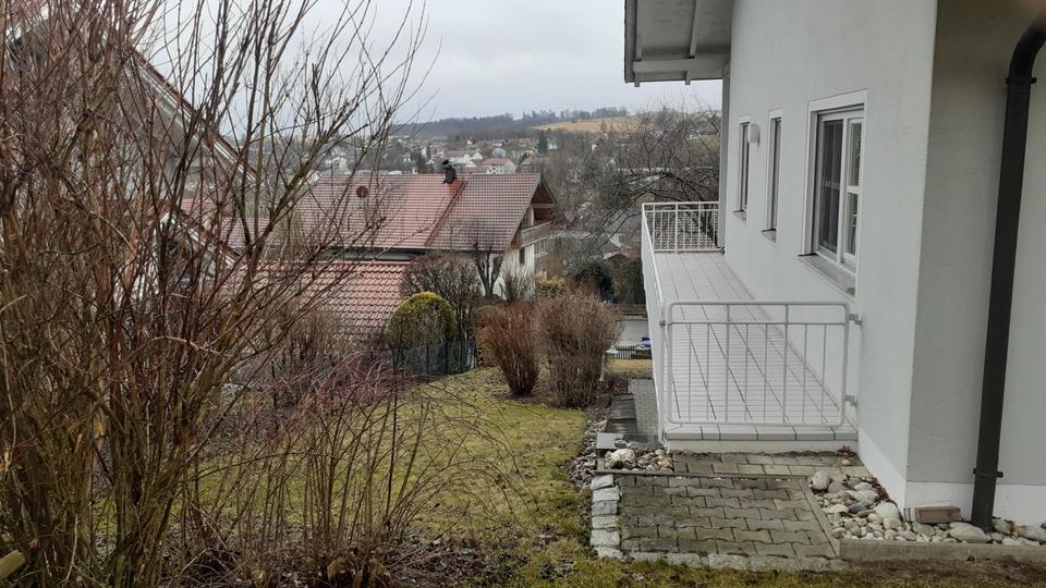 Etagenwohnung Rotthalmünster - 3 Zimmer, 101 m&sup2;, 820&euro; | Angebot:24893410