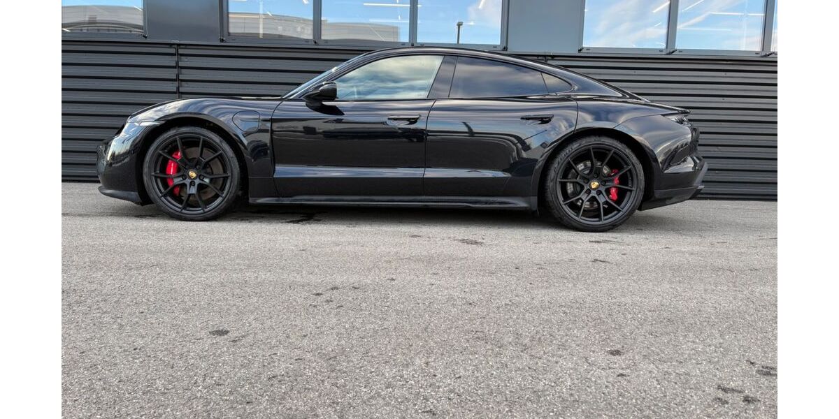 Porsche Taycan 37.800 km 73.700 &euro; Passau 94032