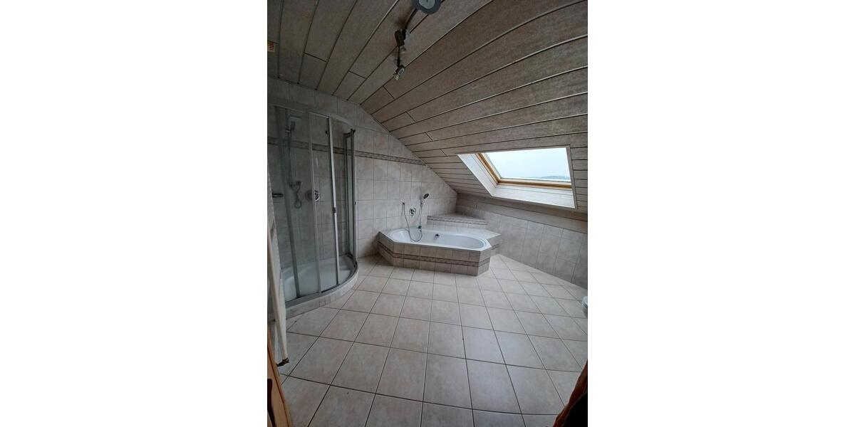 Etagenwohnung Passau Auerbach - 3 Zimmer, 110 m&sup2;, 935&euro; | Angebot:25046051