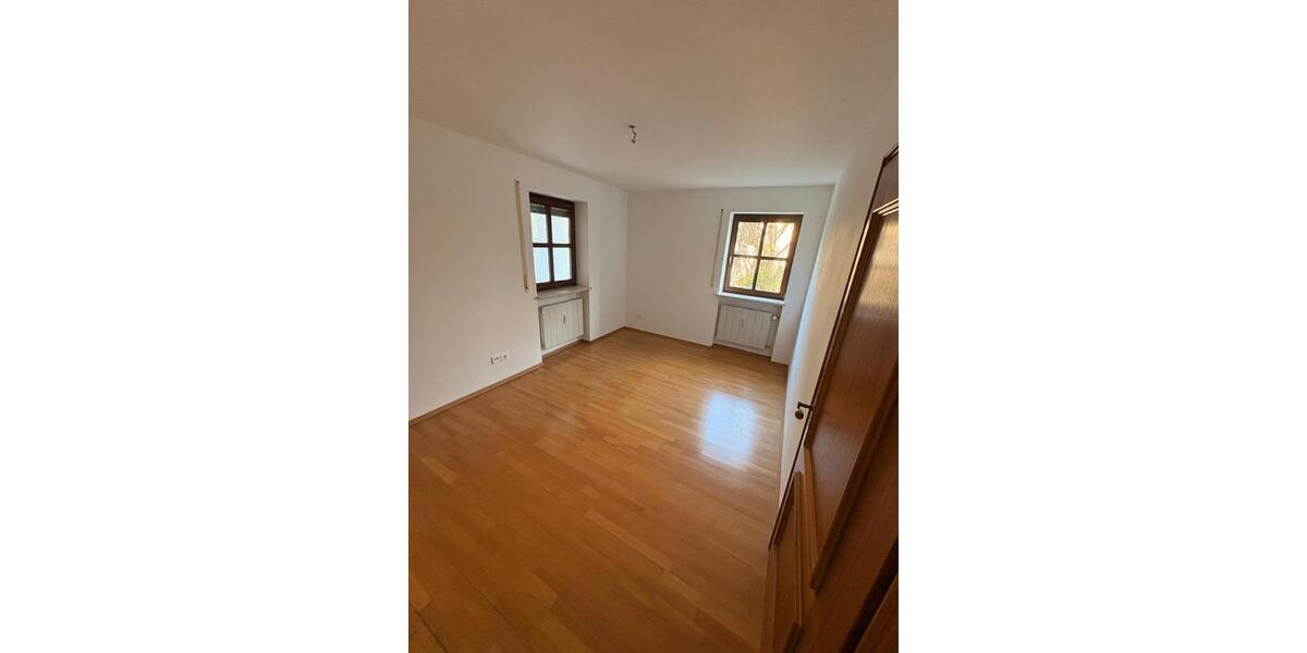 Terrassenwohnung Vilshofen an der Donau - 4 Zimmer, 125 m&sup2;, 2.000&euro; | Angebot:25898245