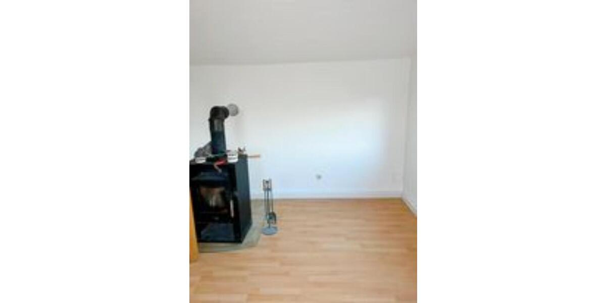 Dachgeschoßwohnung Salzweg - 4 Zimmer, 80 m&sup2;, 680&euro; | Angebot:24748402