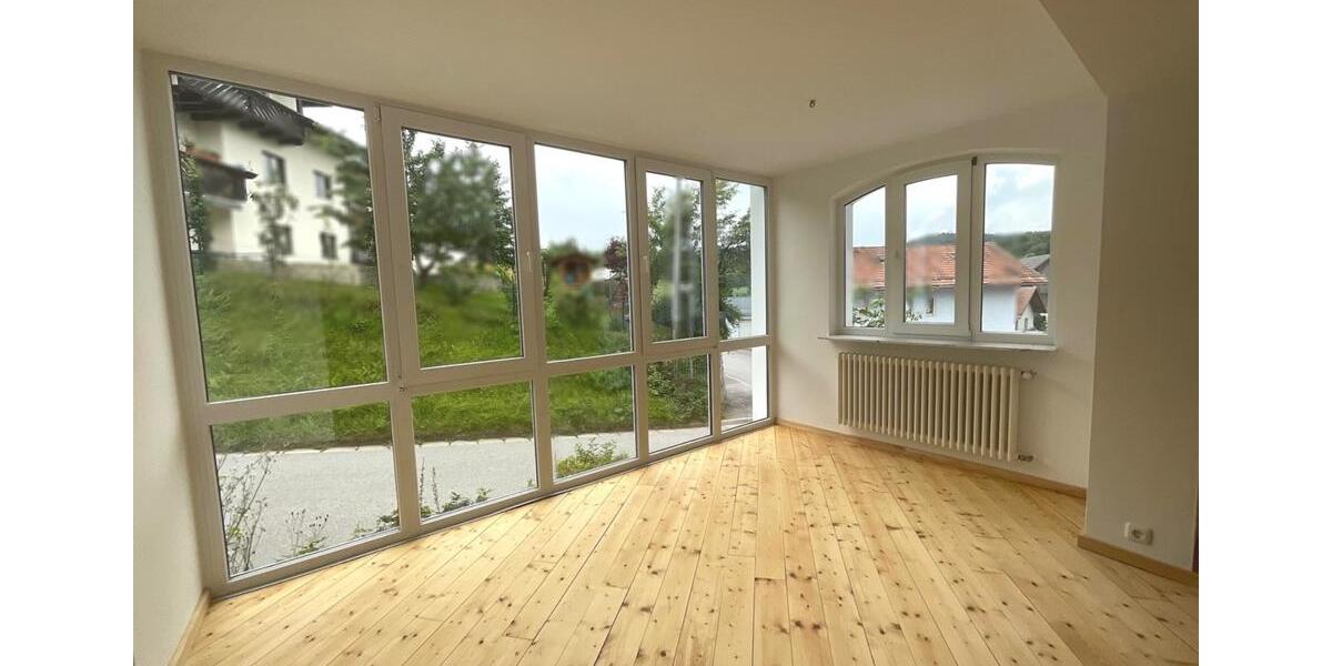 Mehrfamilienhaus, Wohnhaus Freyung - 8 Zimmer, 300 m&sup2;, 395.000&euro; | Angebot:24573135