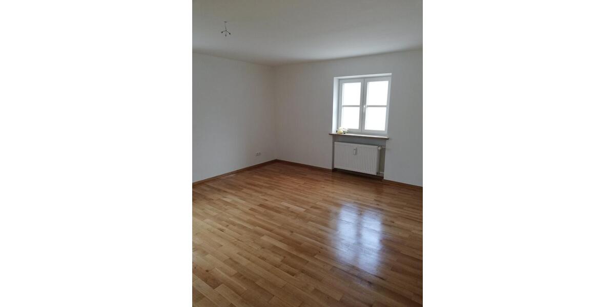 Etagenwohnung Untergriesbach - 3 Zimmer, 84 m&sup2;, 600&euro; | Angebot:25711991