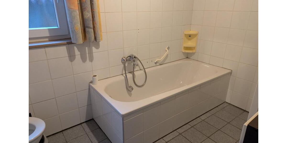 Erdgeschoßwohnung Vilshofen an der Donau - 4.5 Zimmer, 114 m&sup2;, 1.020&euro; | Angebot:23830238