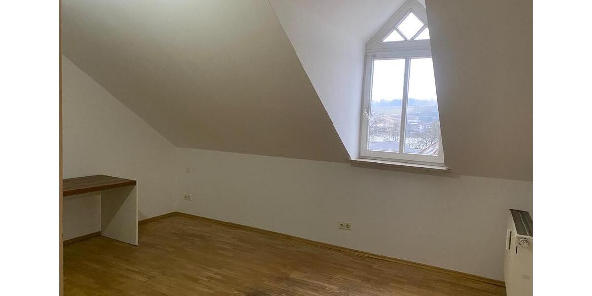Etagenwohnung Passau Auerbach - 6 Zimmer, 150 m&sup2;, 360.000&euro; | Angebot:25255896