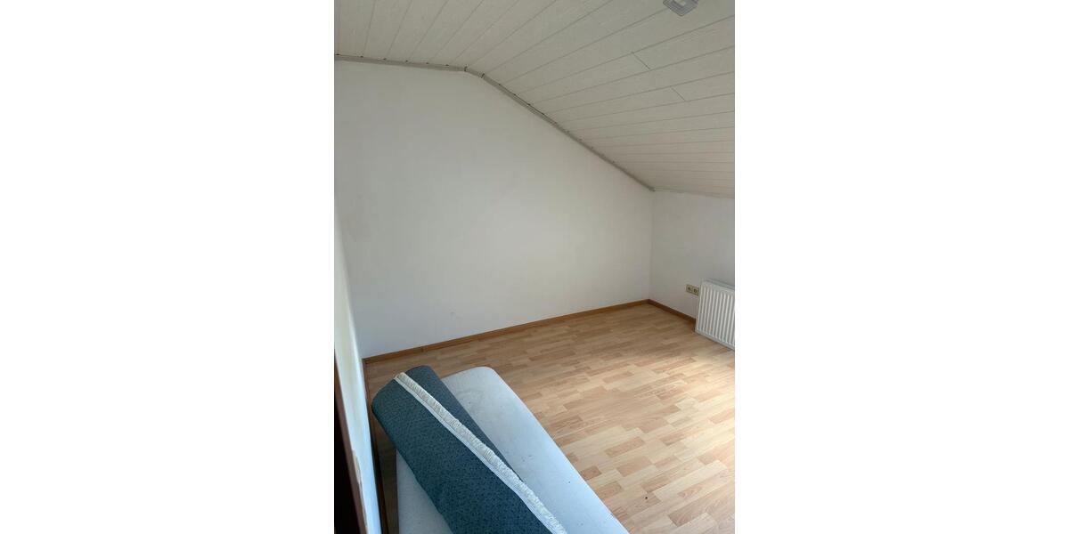 Dachgeschoßwohnung Saldenburg - 3 Zimmer, 90 m&sup2;, 700&euro; | Angebot:24978598