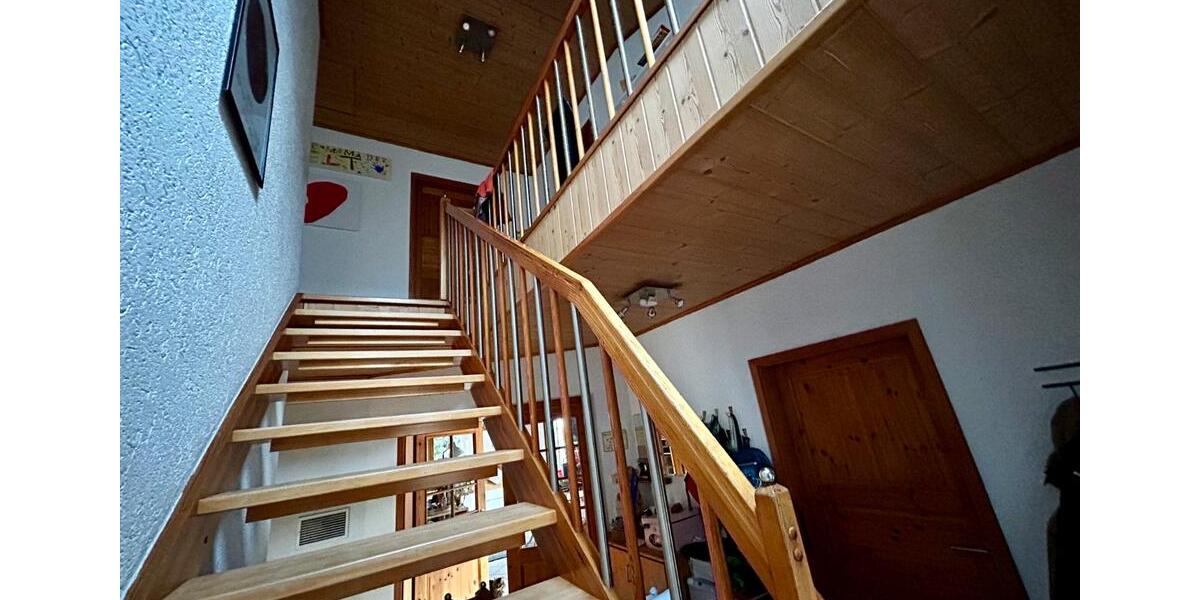 Einfamilienhaus Hauzenberg - 7 Zimmer, 240 m&sup2;, 585.000&euro; | Angebot:26044925