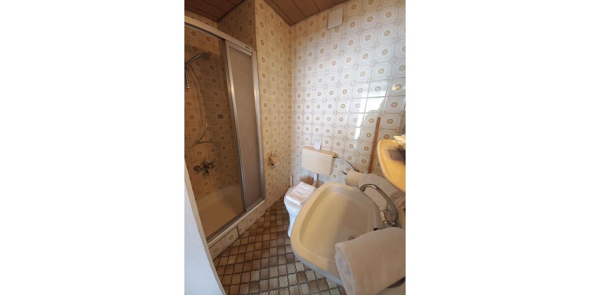 Etagenwohnung Untergriesbach - 1 Zimmer, 25 m&sup2;, 380&euro; | Angebot:24842153