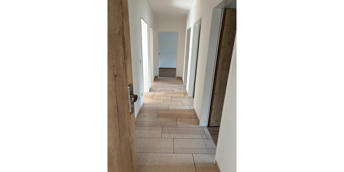 Etagenwohnung Fürstenstein - 3 Zimmer, 80 m&sup2;, 600&euro; | Angebot:25887726