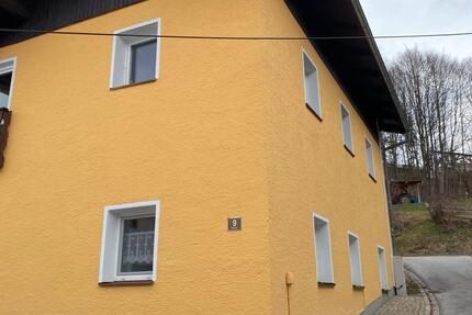 Wohnung Hutthurm - 3 Zimmer, 75 m&sup2;, 450&euro; | Angebot:25959685