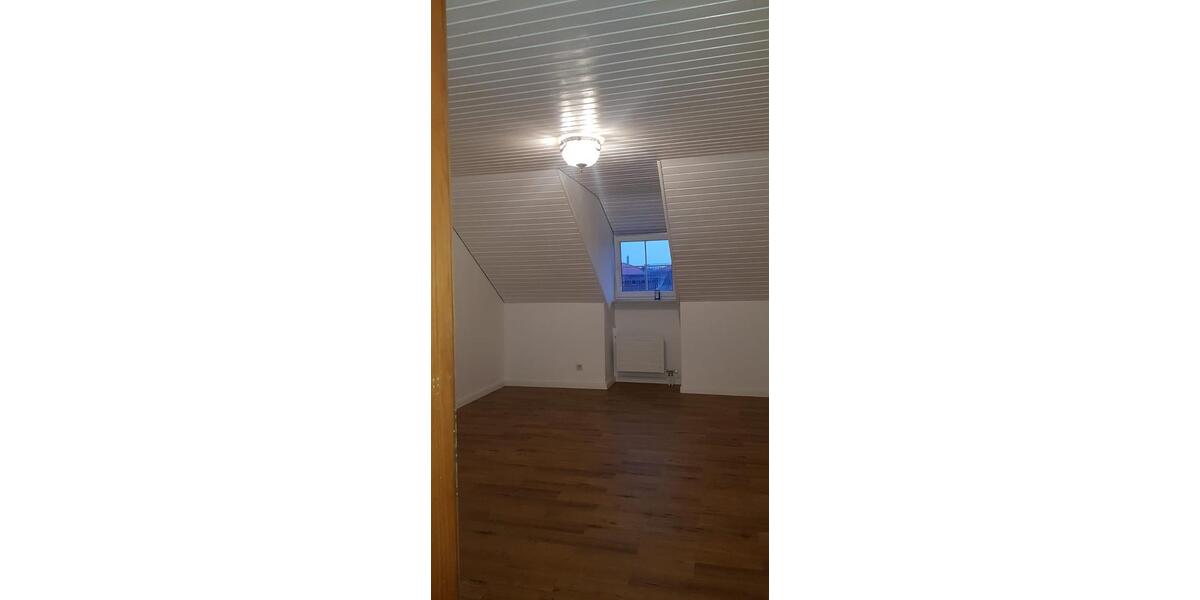 Dachgeschoßwohnung Kirchham - 1.5 Zimmer, 23 m&sup2;, 39.500&euro; | Angebot:27116810