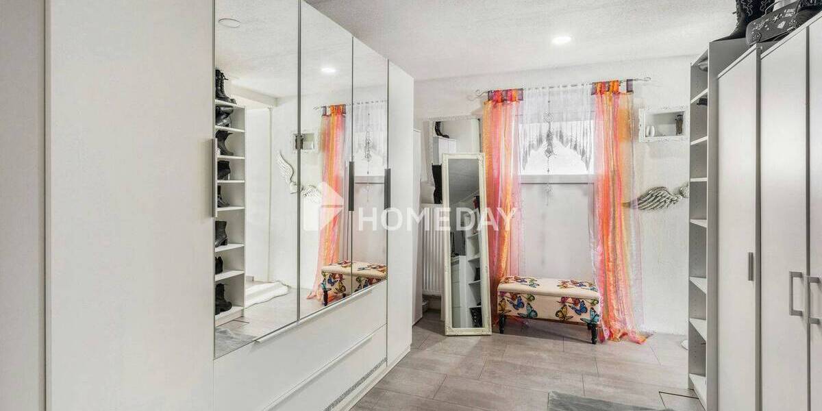 Mehrfamilienhaus, Wohnhaus Tittling - 7 Zimmer, 146 m&sup2;, 196.000&euro; | Angebot:25732765