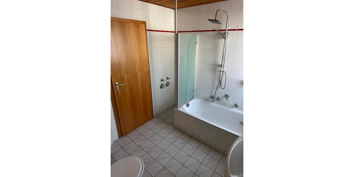 Dachgeschoßwohnung Künzing - 3 Zimmer, 73 m&sup2;, 570&euro; | Angebot:25907806