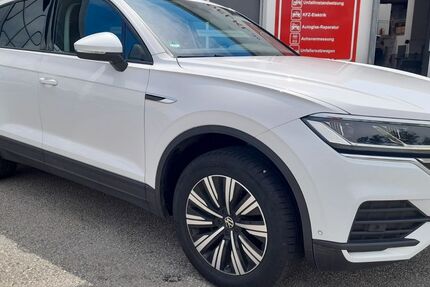 VW Touareg 186.557 km 29.999 &euro; Neuburg/Inn bei Passau 94127