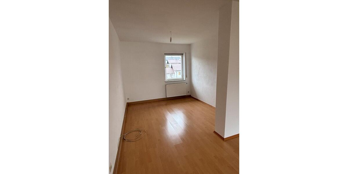 Etagenwohnung Eging am See - 3 Zimmer, 88 m&sup2;, 750&euro; | Angebot:26045158