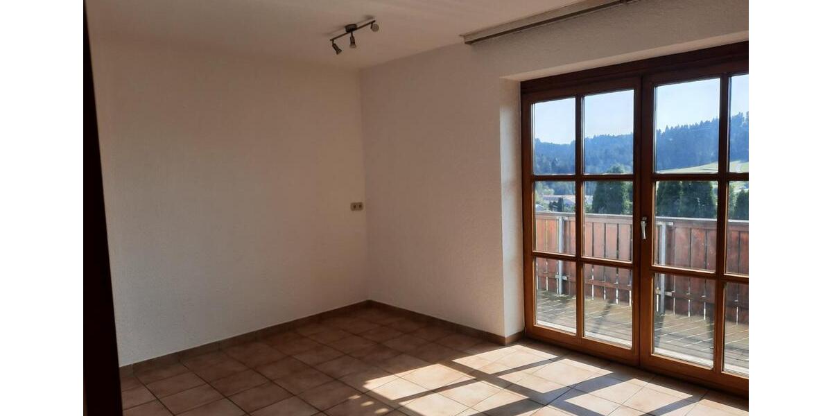Etagenwohnung Hutthurm - 2 Zimmer, 67 m&sup2;, 500&euro; | Angebot:25918054