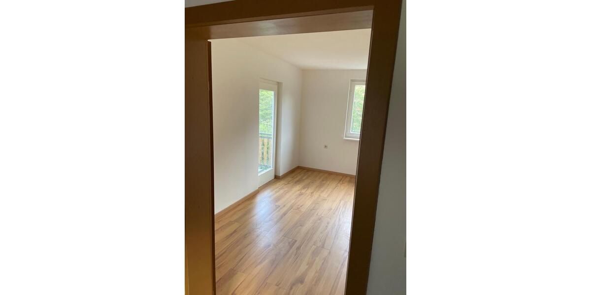 Einfamilienhaus Bad Griesbach im Rottal - 1 Zimmer, 250 m&sup2;, 140.000&euro; | Angebot:25811511