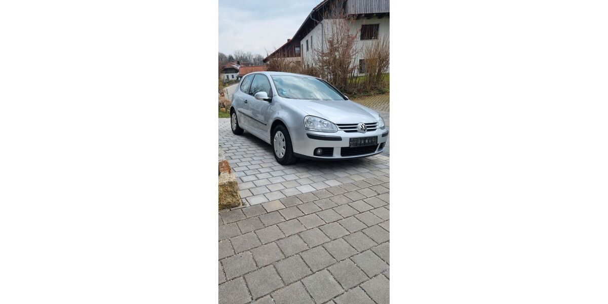 VW Golf 121.000 km 1.999 &euro; Passau 94036