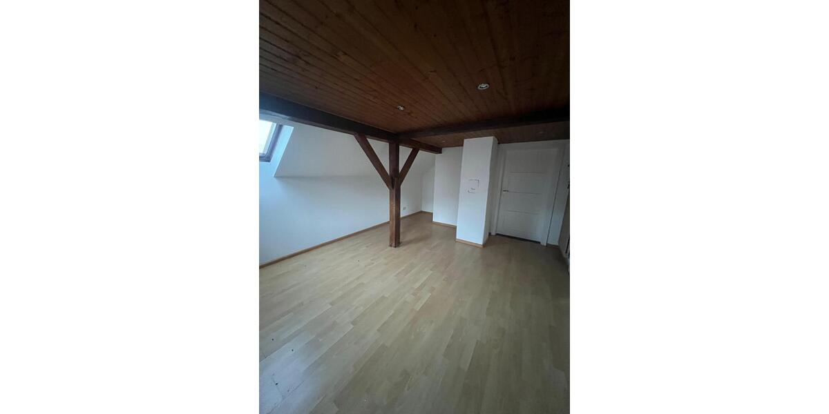 Etagenwohnung Passau Maierhof - 4 Zimmer, 105 m&sup2;, 990&euro; | Angebot:25409051