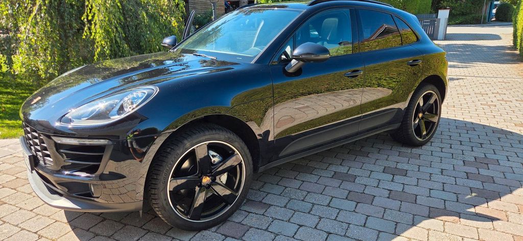 Porsche Macan 142.388 km 36.850 &euro; Vilshofen 94474
