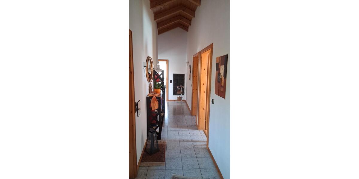 Dachgeschoßwohnung Ortenburg - 3 Zimmer, 95 m&sup2;, 750&euro; | Angebot:26697457
