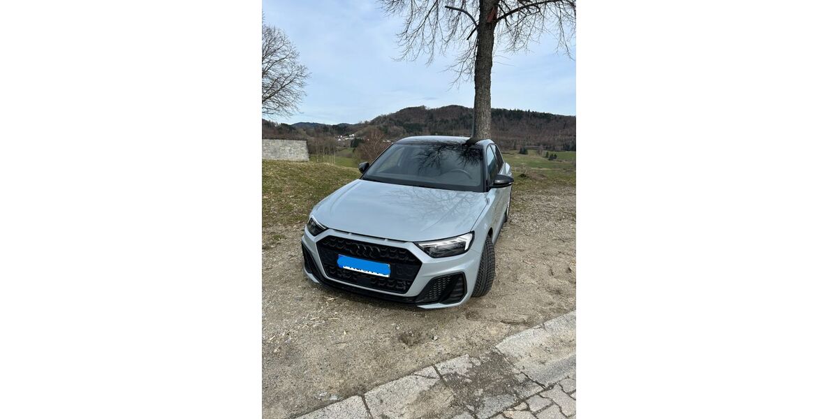 Audi A1 13.600 km 27.900 &euro; Perlesreut 94157
