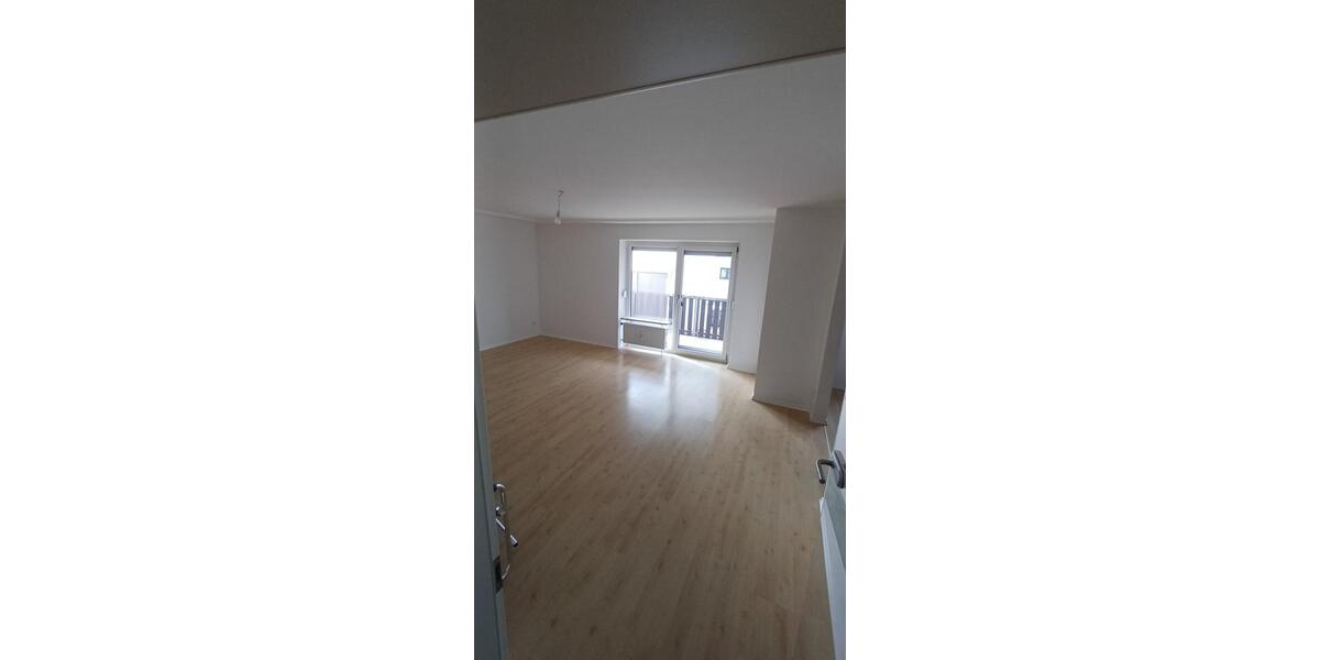 Etagenwohnung Freyung - 3 Zimmer, 95 m&sup2;, 750&euro; | Angebot:25882989