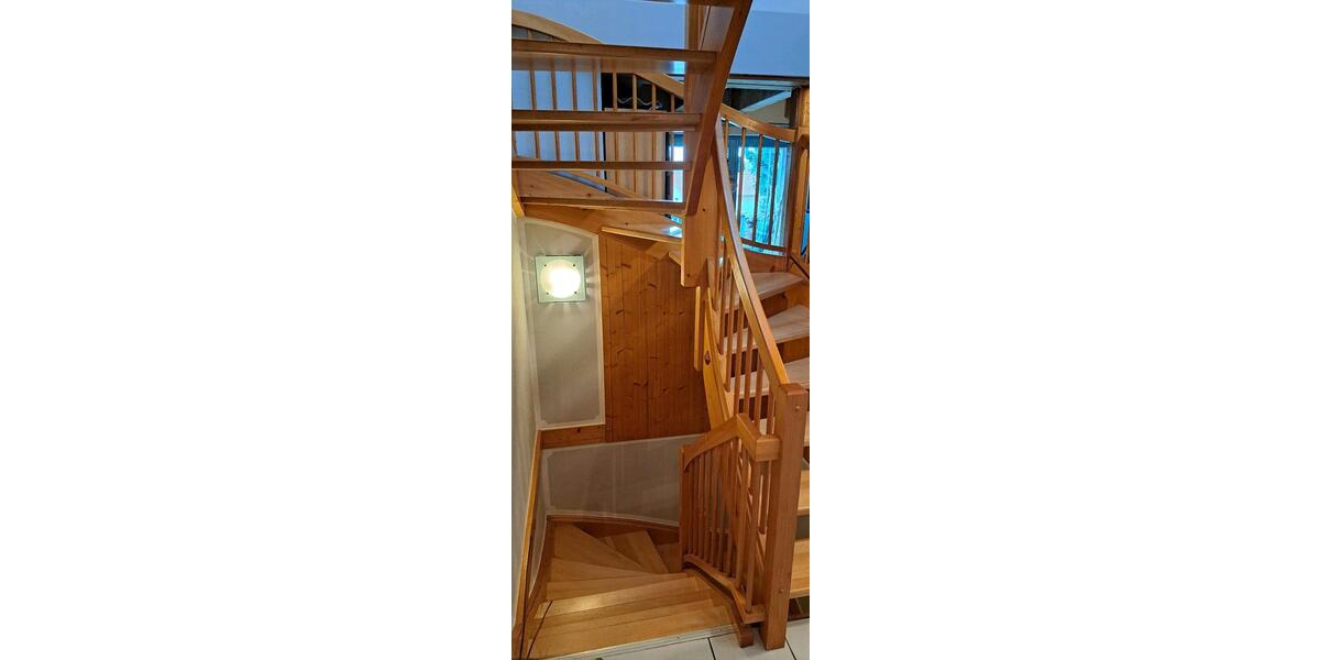 Einfamilienhaus Salzweg - 10 Zimmer, 296 m&sup2;, 595.000&euro; | Angebot:26102523