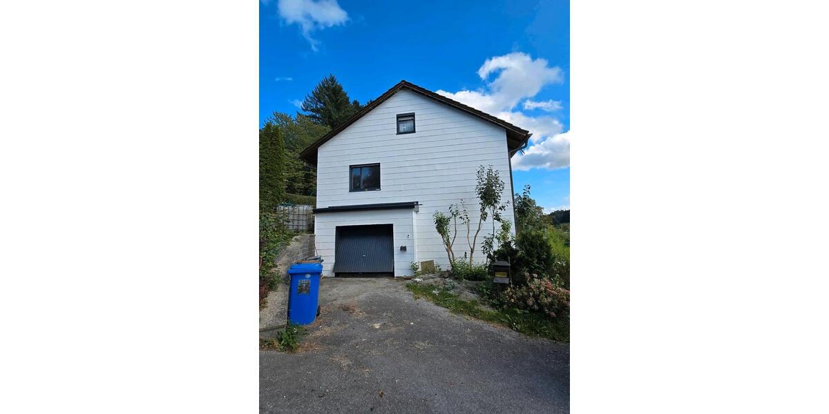 Einfamilienhaus Fürstenstein - 4 Zimmer, 110 m&sup2;, 890&euro; | Angebot:25350185