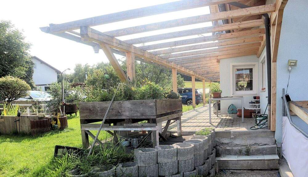 Einfamilienhaus Tiefenbach Reut - 8 Zimmer, 230 m&sup2;, 570.000&euro; | Angebot:25776655