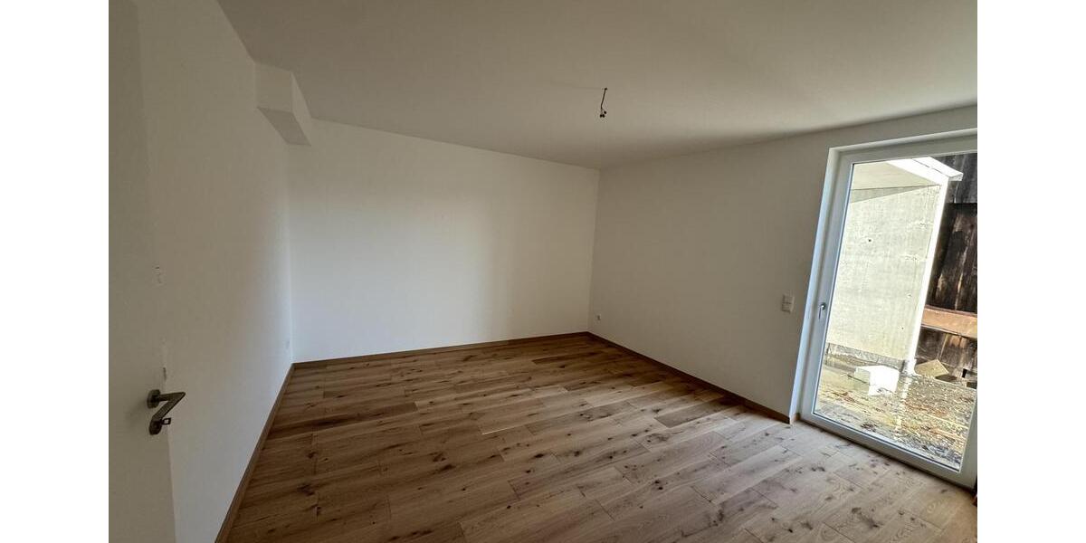 Etagenwohnung Passau Maierhof - 2 Zimmer, 88 m&sup2;, 1.100&euro; | Angebot:25844364