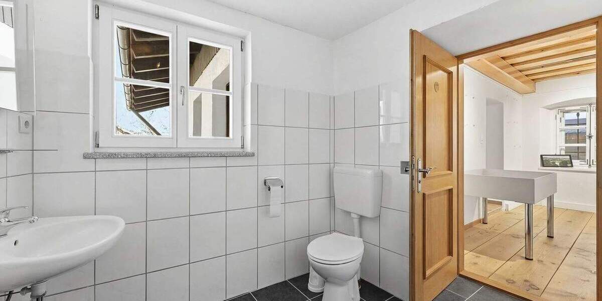 Mehrfamilienhaus, Wohnhaus Untergriesbach - 1 Zimmer, 255 m&sup2;, 325.000&euro; | Angebot:25666562