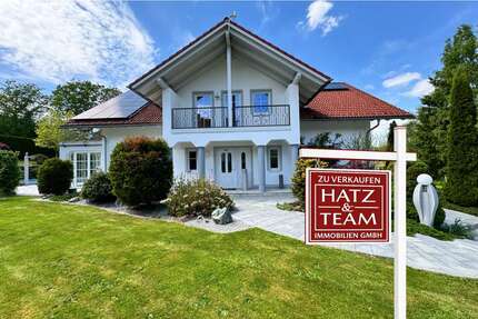Haus Hauzenberg - 8 Zimmer, 328 m&sup2;, 798.000&euro; | Angebot:25424494