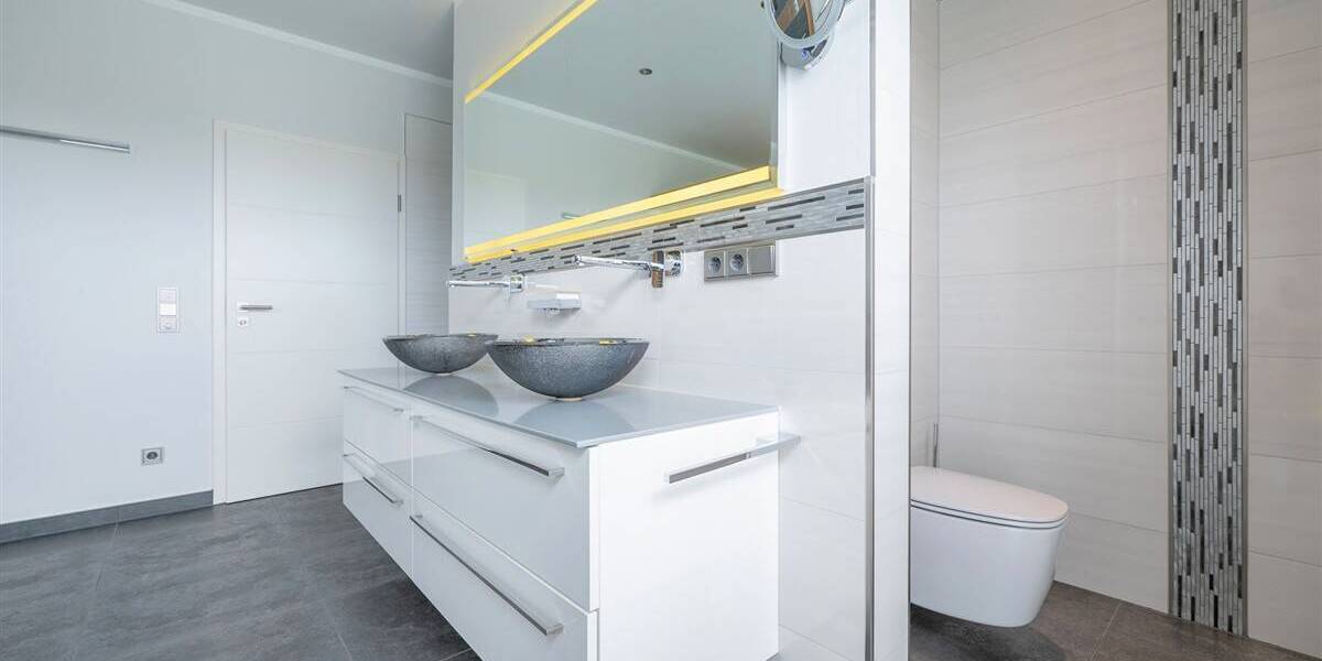 Bungalow Haarbach - 4 Zimmer, 150 m&sup2;, 749.000&euro; | Angebot:25997539