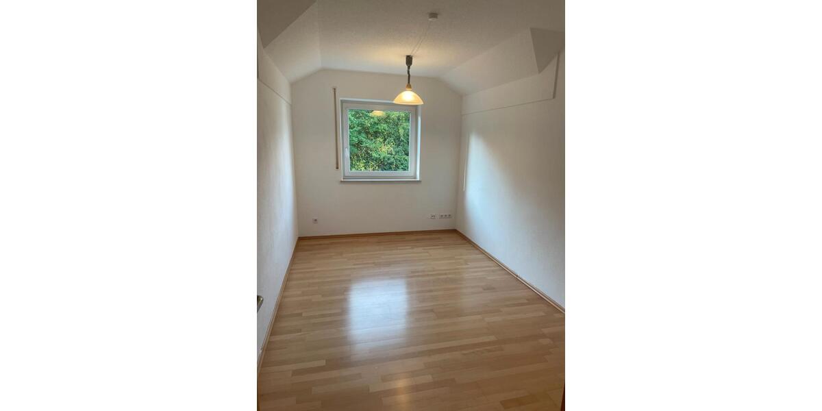 Dachgeschoßwohnung Passau Auerbach - 4 Zimmer, 85 m&sup2;, 700&euro; | Angebot:27622510