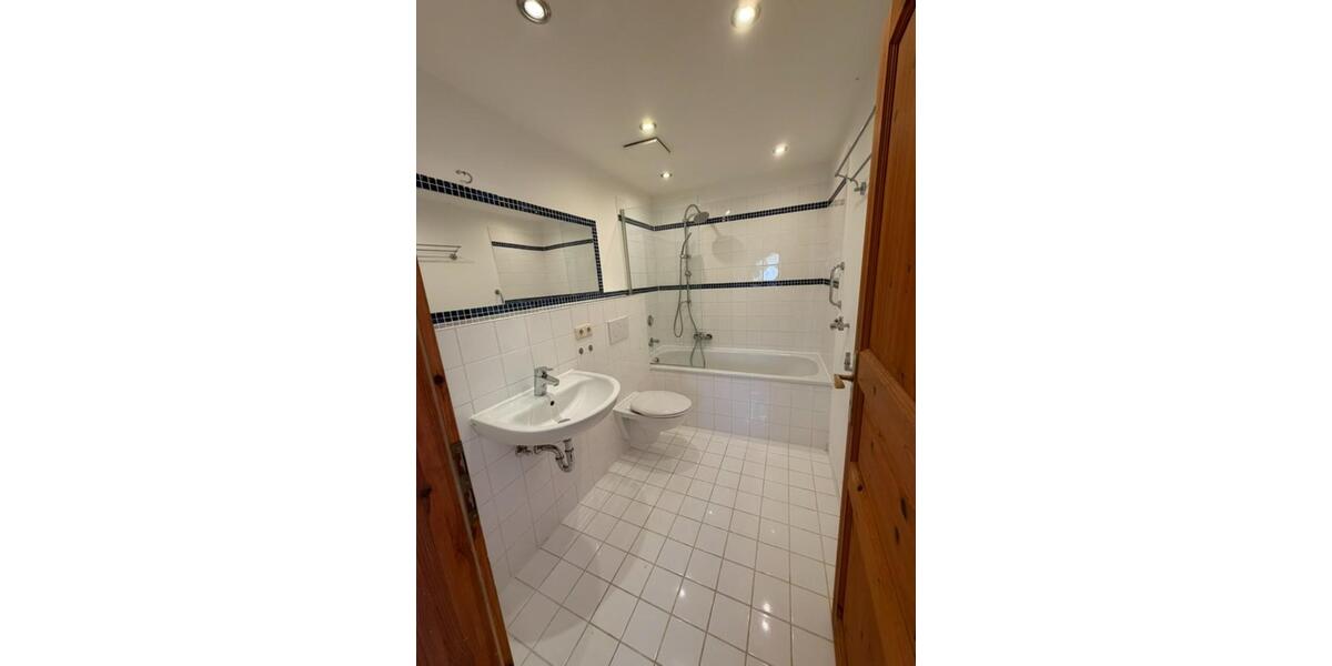 Erdgeschoßwohnung Ruhstorf an der Rott - 3 Zimmer, 63 m&sup2;, 540&euro; | Angebot:25274802