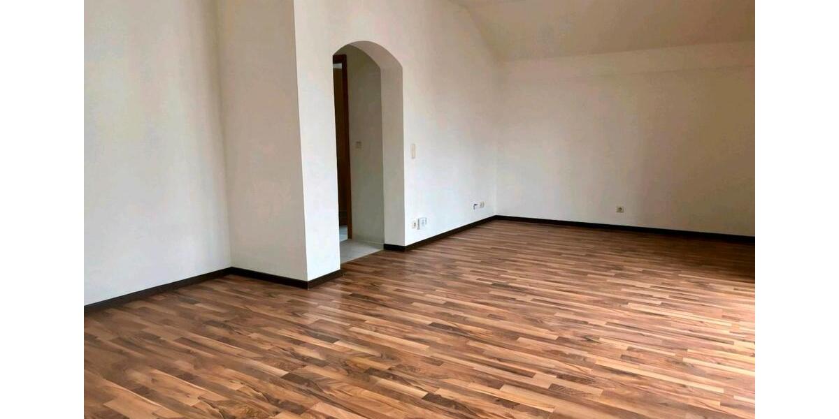 Dachgeschoßwohnung Passau Auerbach - 1 Zimmer, 42 m&sup2;, 445&euro; | Angebot:25752180