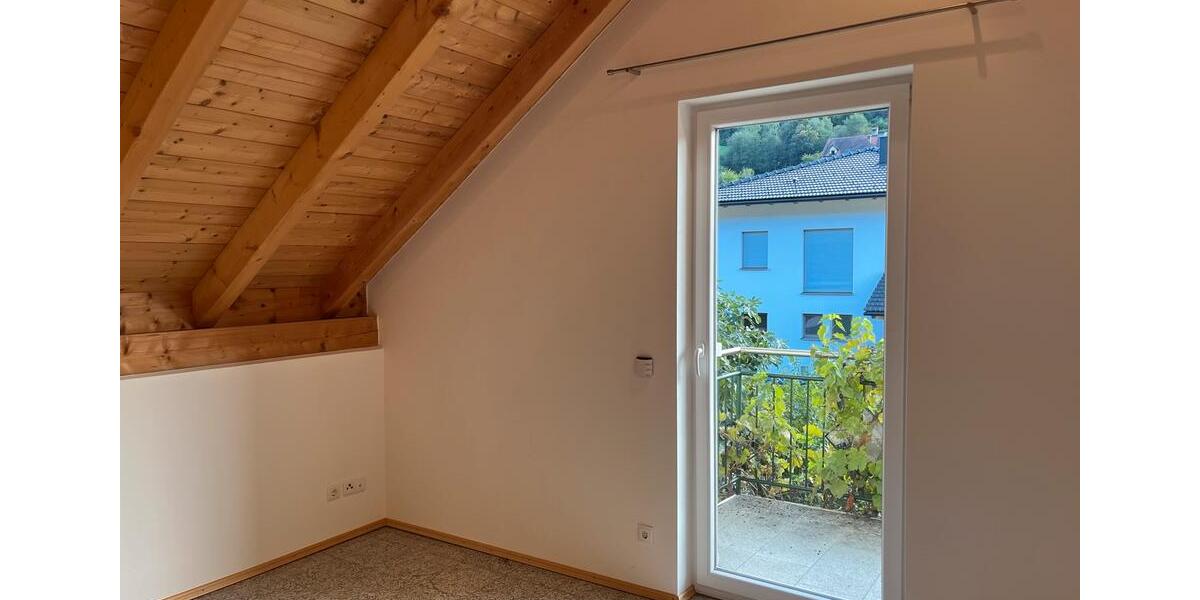 Einfamilienhaus Passau Maierhof - 5 Zimmer, 300 m&sup2;, 1.800&euro; | Angebot:22567372