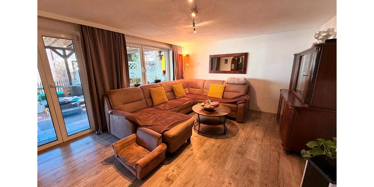 Doppelhaushälfte Bayerbach - 9 Zimmer, 141 m&sup2;, 1.400&euro; | Angebot:26026452