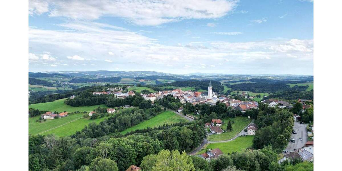 Einfamilienhaus Perlesreut - 7 Zimmer, 207 m&sup2;, 299.999&euro; | Angebot:25662432