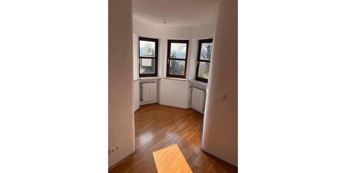 Terrassenwohnung Vilshofen an der Donau - 4 Zimmer, 125 m&sup2;, 2.000&euro; | Angebot:25898245