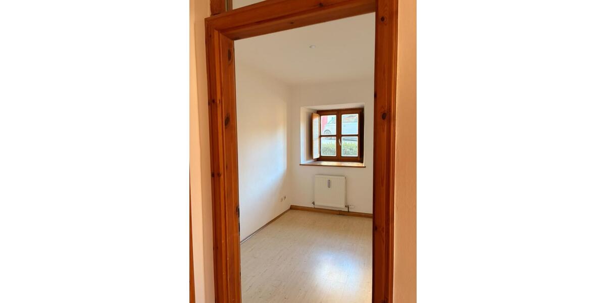 Erdgeschoßwohnung Ruhstorf an der Rott - 3 Zimmer, 63 m&sup2;, 540&euro; | Angebot:25274802