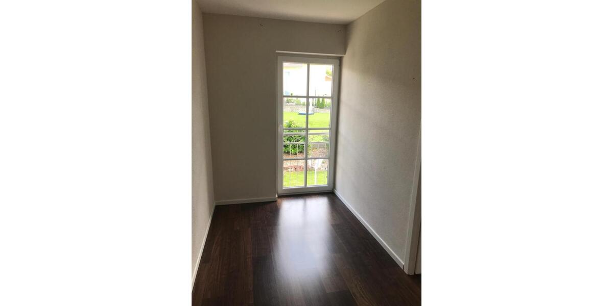 Etagenwohnung Ortenburg - 3 Zimmer, 104 m&sup2;, 850&euro; | Angebot:25941753