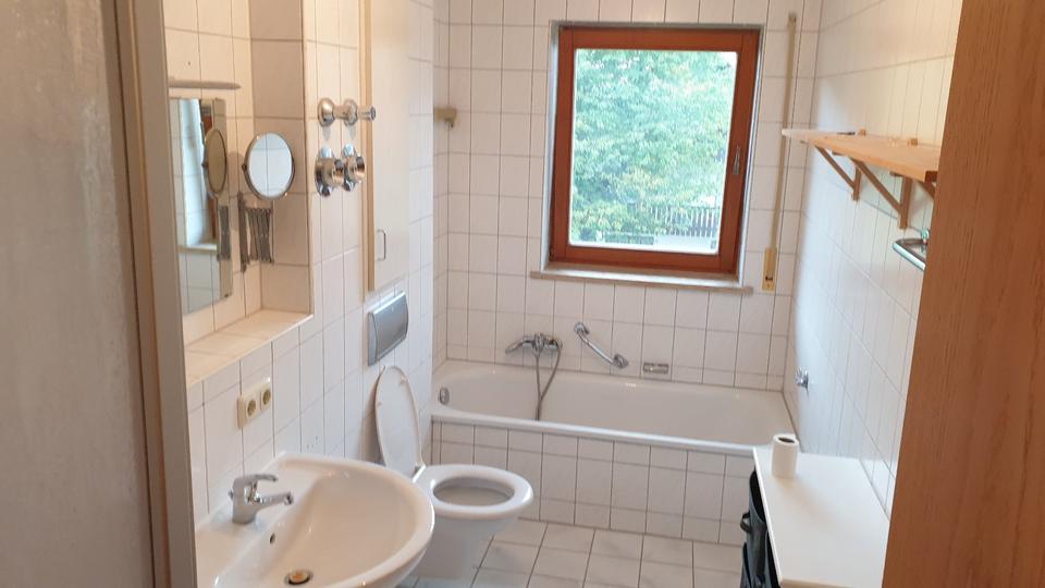 Etagenwohnung Aldersbach - 3 Zimmer, 80 m&sup2;, 610&euro; | Angebot:24379594