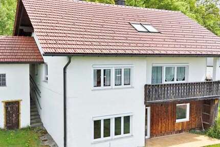 Haus Hauzenberg - 6 Zimmer, 171 m&sup2;, 265.000&euro; | Angebot:26542684