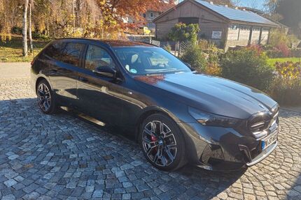 BMW i5 13.500 km 75.800 &euro; Sonnen 94164