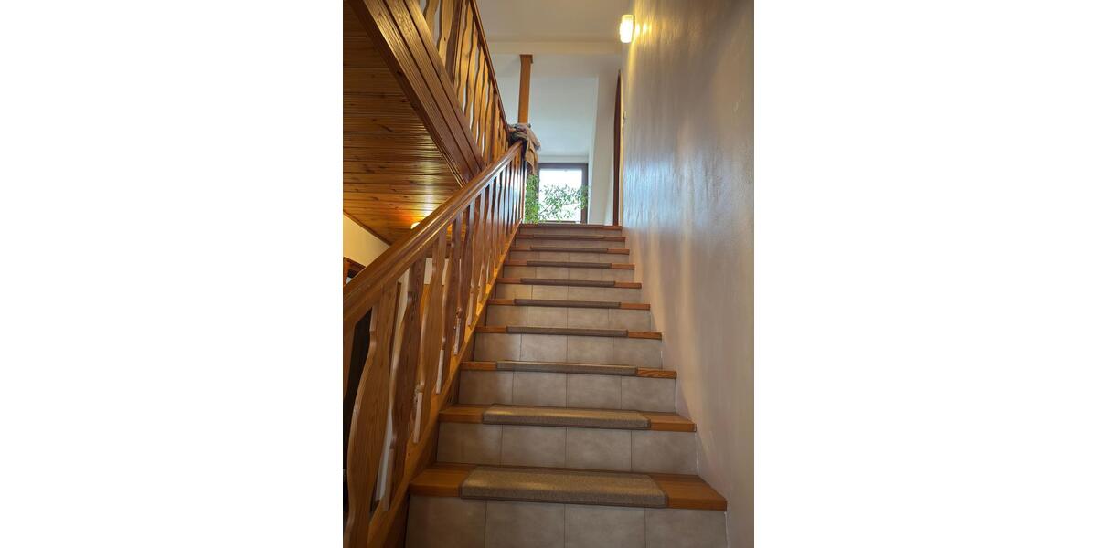 Einfamilienhaus Bayerbach - 7 Zimmer, 203 m&sup2;, 329.000&euro; | Angebot:25285012