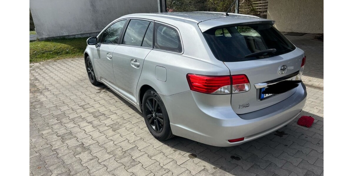 Toyota Avensis 318.032 km 6.000 &euro; Ortenburg 94496