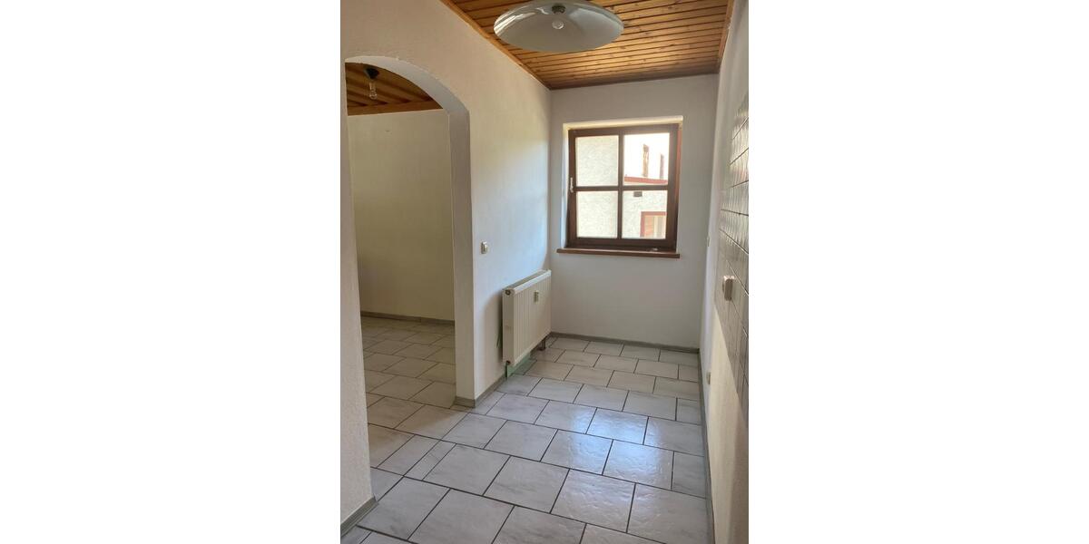 Etagenwohnung Zenting - 1 Zimmer, 50 m&sup2;, 405&euro; | Angebot:25405496